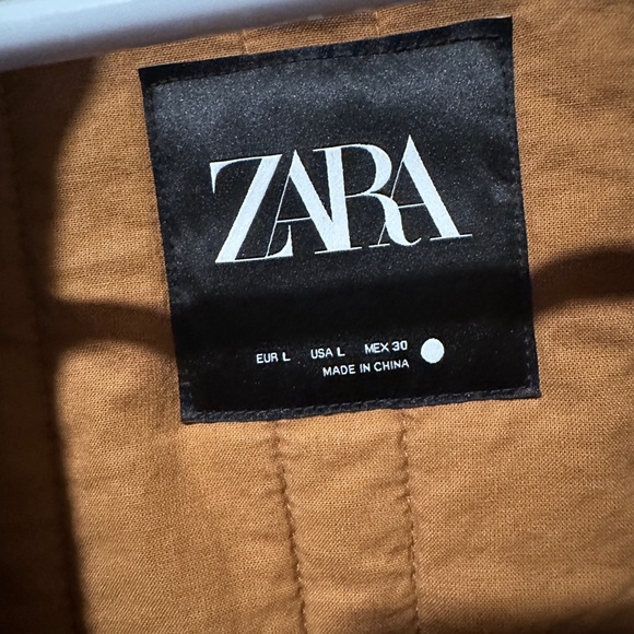 Zara - Picture 3 of 3